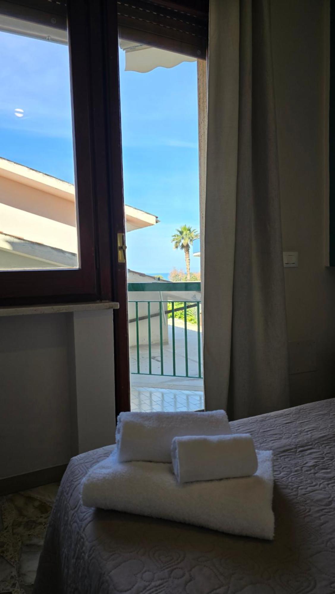 Bed and Breakfast Ad Un Passo Dal Mare Praia a Mare Zewnętrze zdjęcie